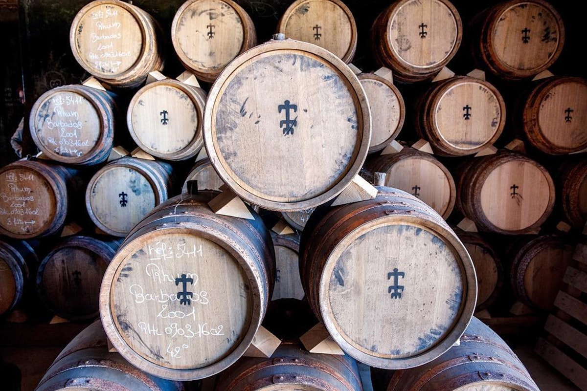 Single Barrel Bars: Plantation Rum barrels