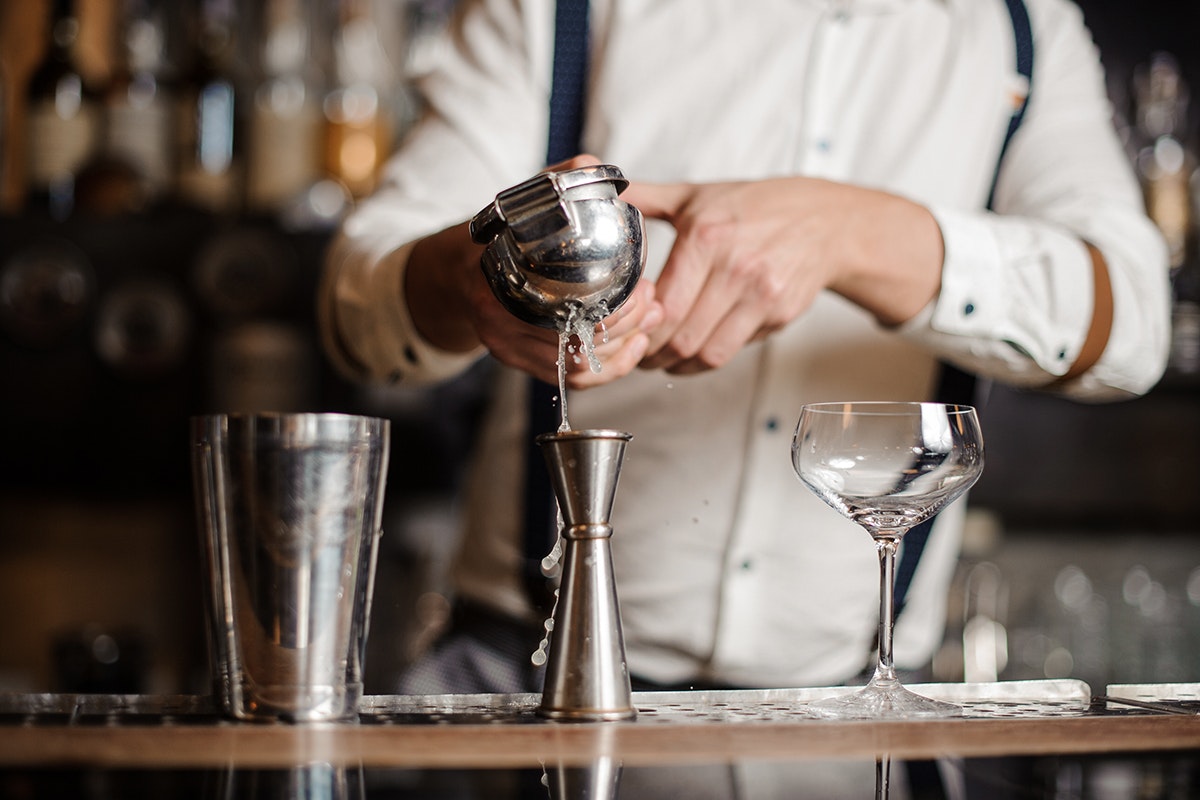 Bar Tools Guide: Cocktail juicer