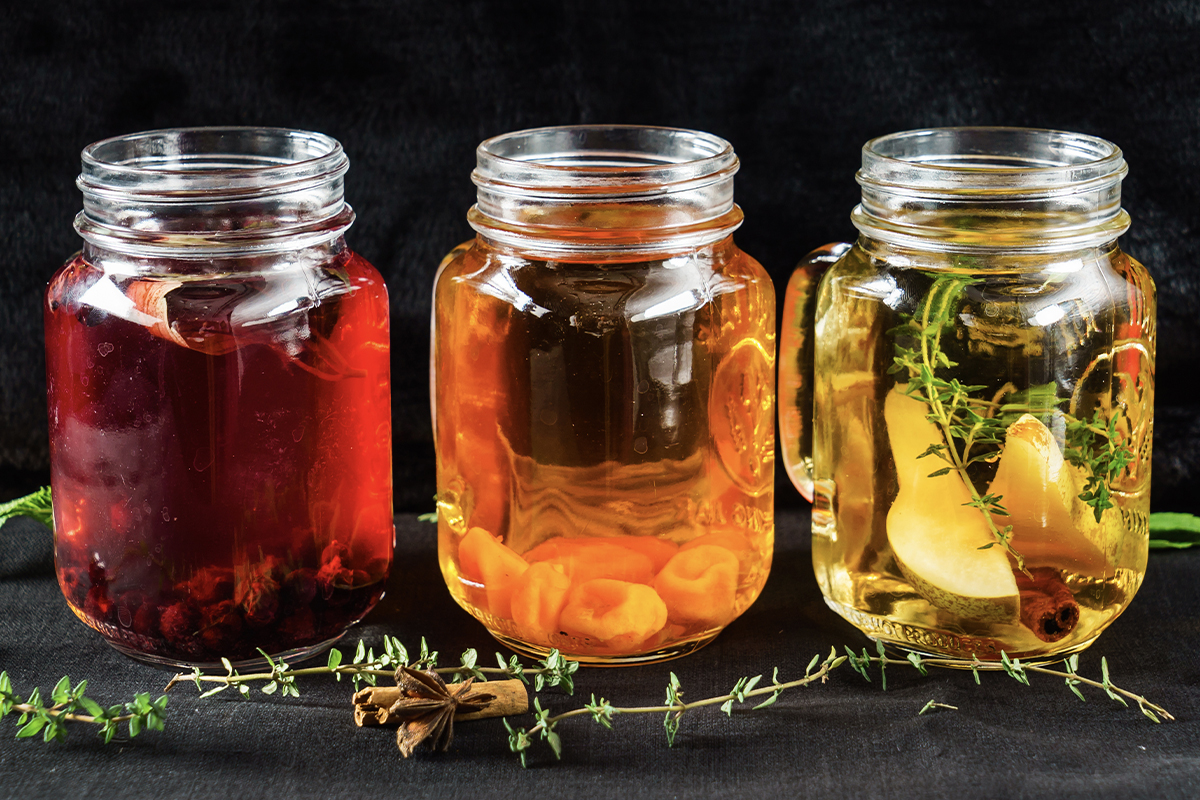 Making Liqueurs: Infusing alcohol